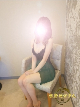 冴木　花恋